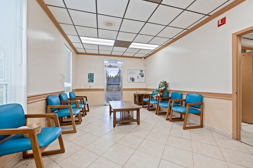 1226 SW Main Blvd, Lake City, FL à vendre - Photo du bâtiment - Image 3 de 60