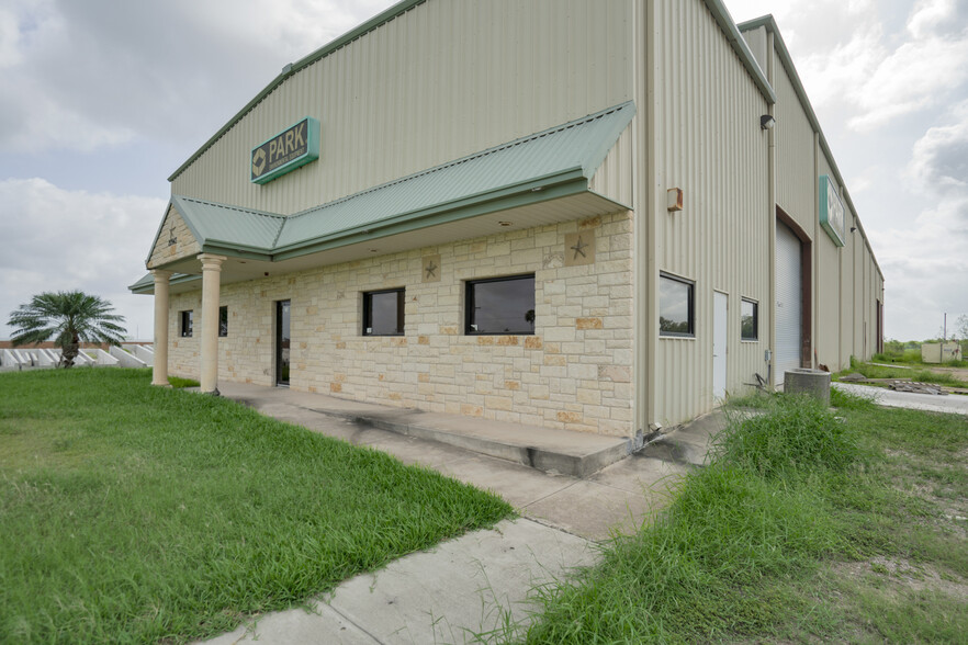 20943 US Highway 77, Combes, TX for sale - Building Photo - Image 1 of 1