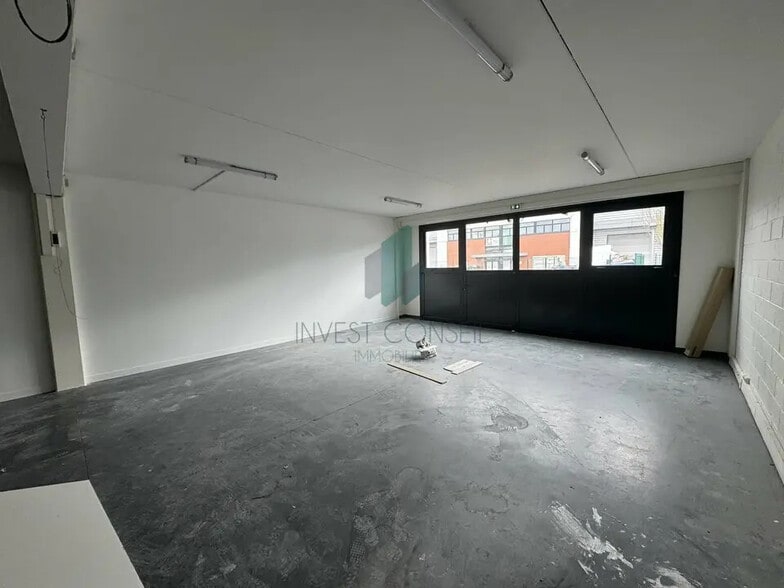 Flex in Herblay-sur-Seine for lease - Building Photo - Image 1 of 6