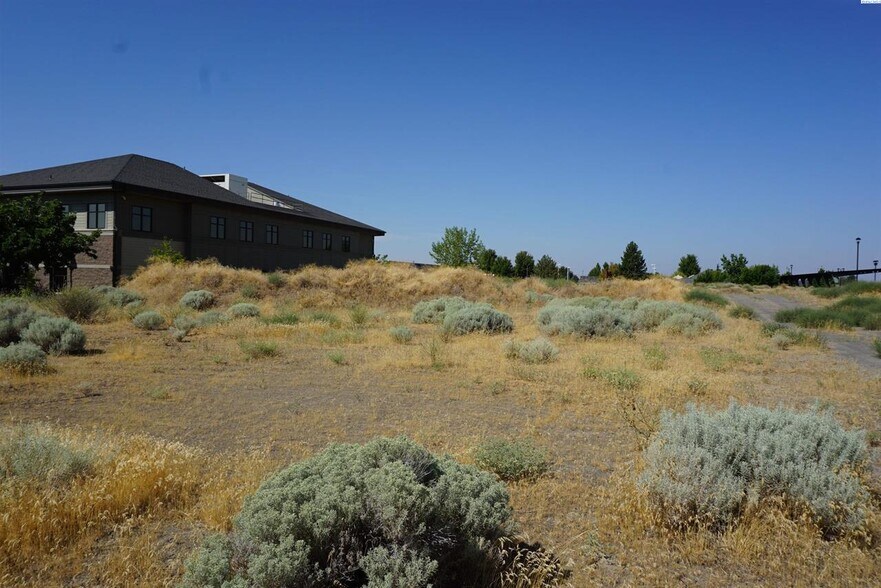 Lot 8 and 9 Midland Lane, Pasco, WA à vendre - Photo du bâtiment - Image 3 de 7