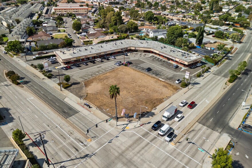 14965 Mulberry Dr, Whittier, CA à louer - Photo du bâtiment - Image 1 de 3