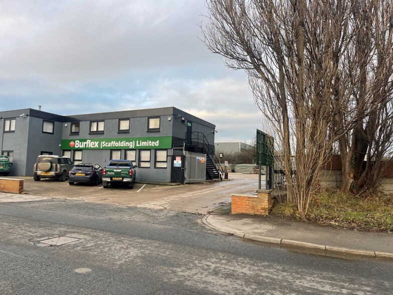 Cross Green Way, Leeds for lease - Building Photo - Image 2 of 3