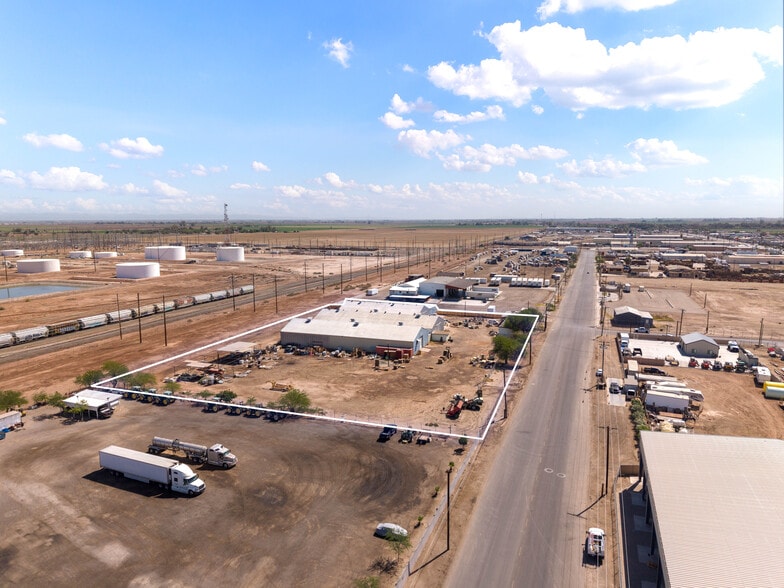 220 E Commercial Ave, El Centro, CA for sale - Building Photo - Image 2 of 16