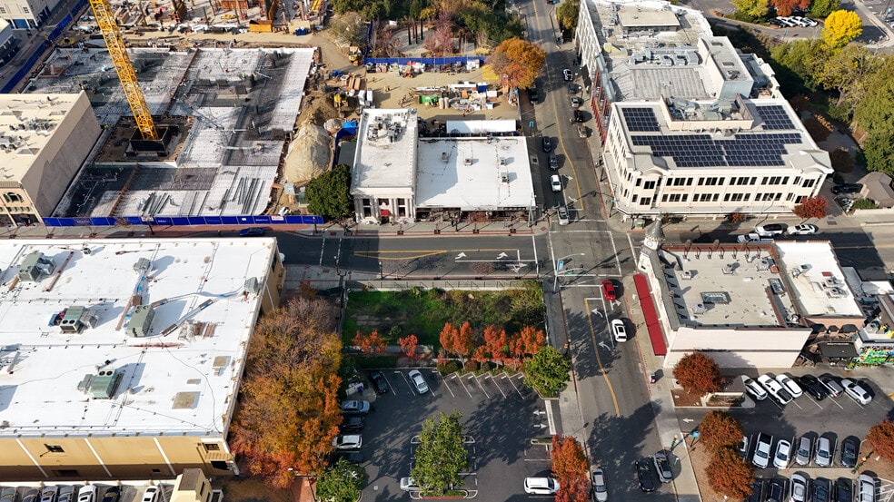 1005 1st St, Napa, CA à louer - Aérien - Image 2 de 7