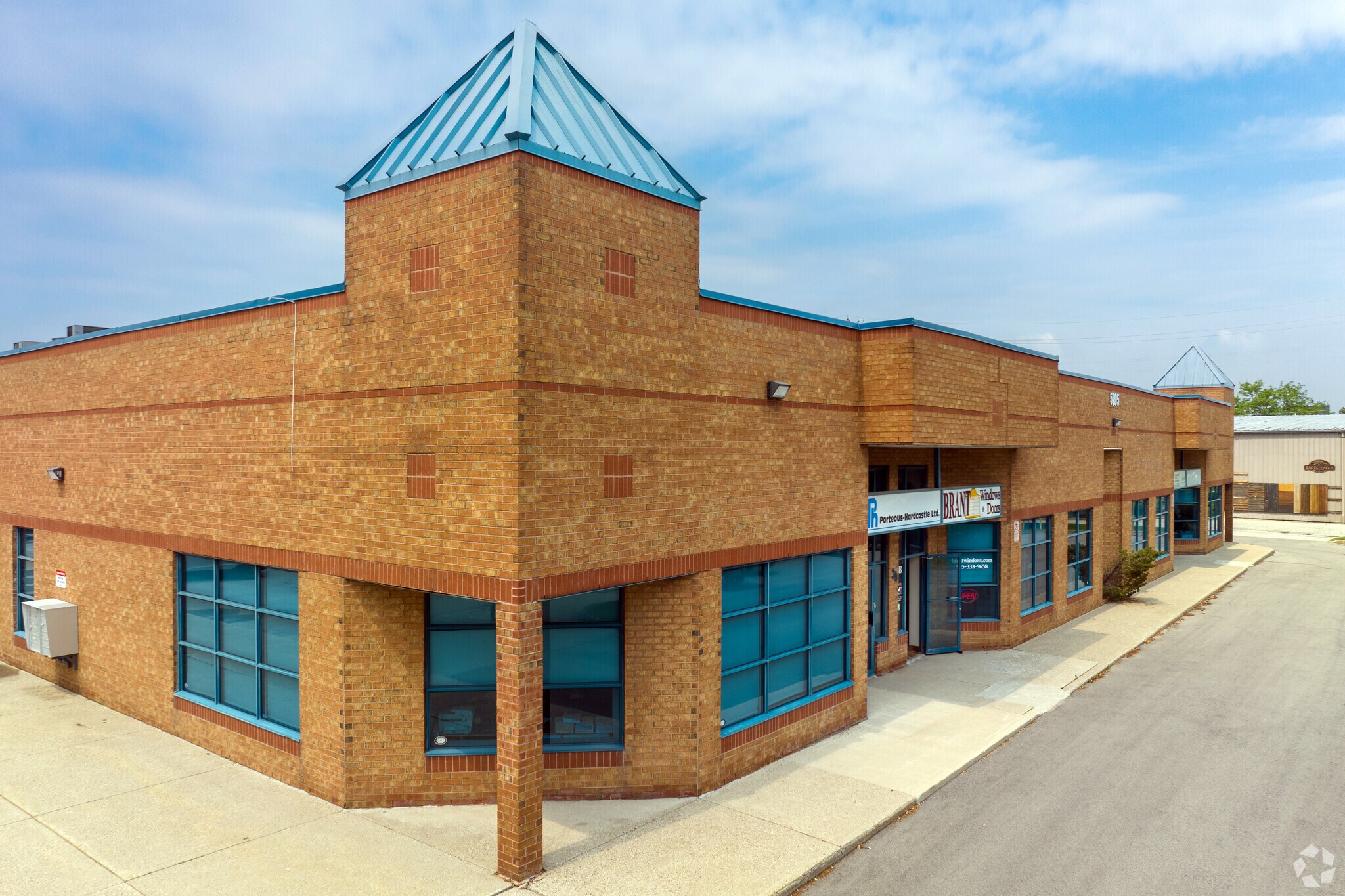 5205 Harvester Rd, Burlington, ON à vendre Photo principale- Image 1 de 1