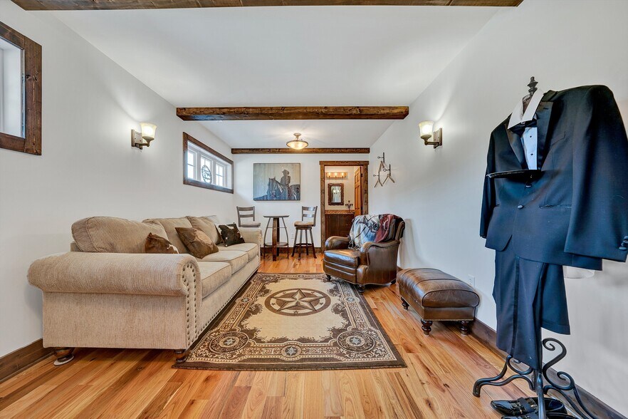 9945 Brooks Mill Rd, Burnt Chimney, VA à vendre - Photo du bâtiment - Image 3 de 61