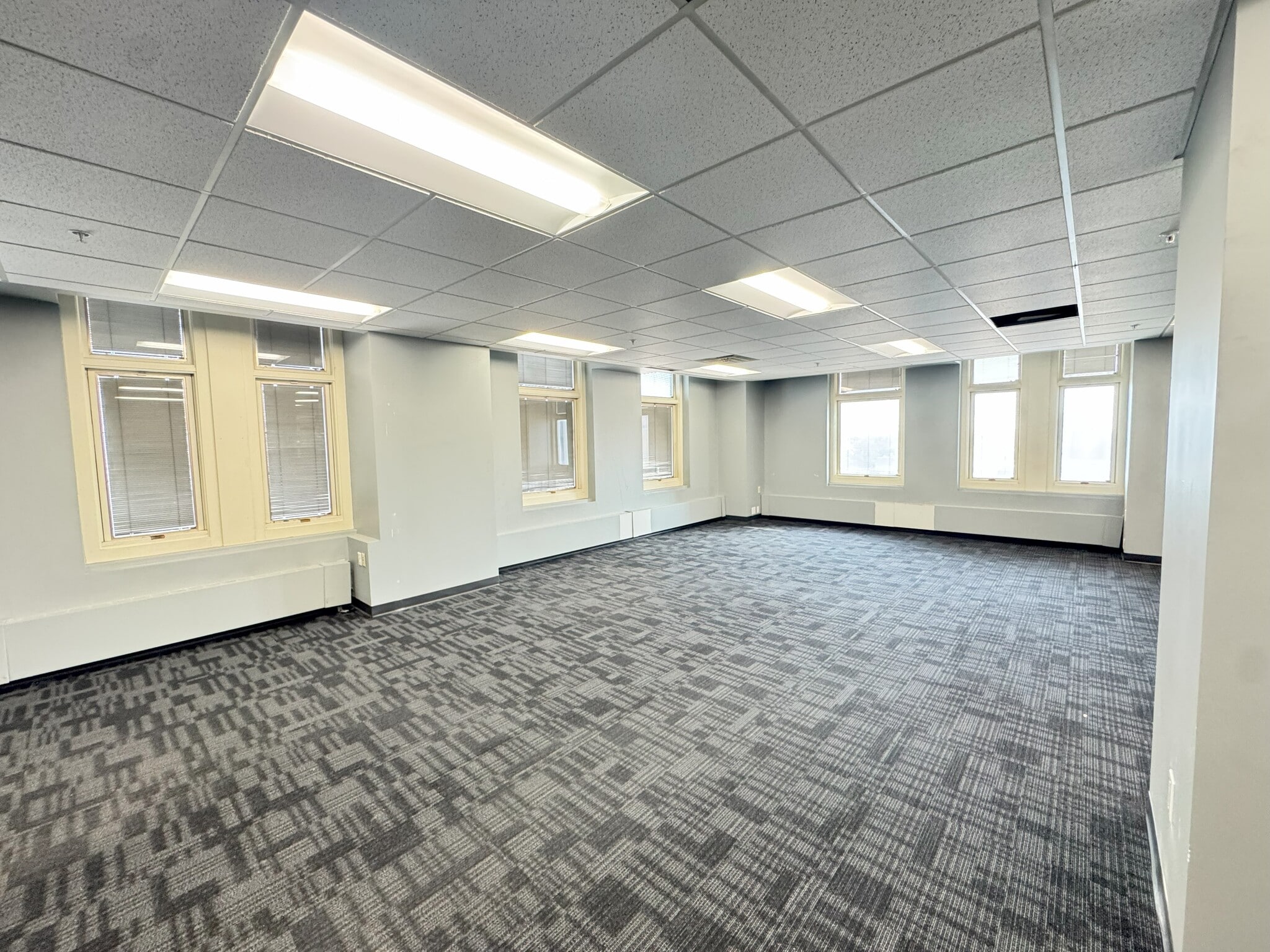 206 S 13th St, Lincoln, NE à louer Photo intérieure- Image 1 de 4