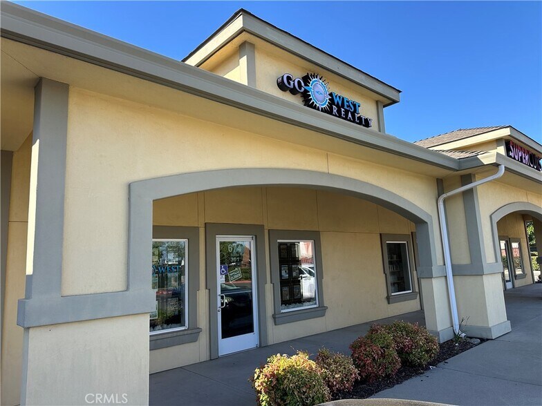 680 Oro Dam Blvd E, Oroville, CA à louer - Photo principale - Image 1 de 4