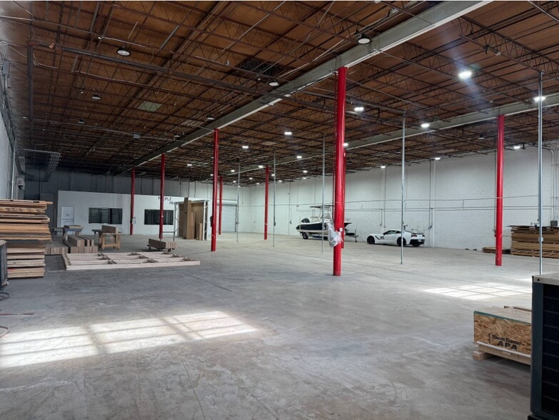 4400 NW 135th St, Opa Locka, FL for lease - Interior Photo - Image 1 of 6