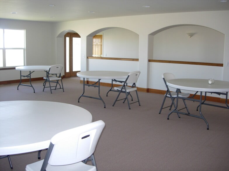 255 E 8th Ave, Akron, CO for sale - Interior Photo - Image 2 of 6