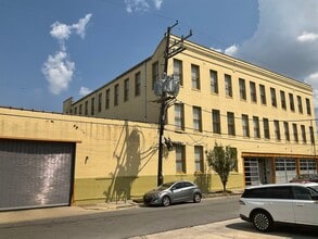 517 Soraparu St, New Orleans, LA for lease Building Photo- Image 1 of 17