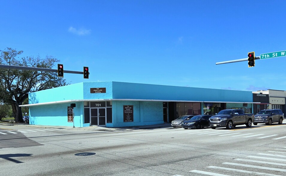 701-709 8th Ave W, Palmetto, FL à louer - Photo du bâtiment - Image 1 de 15