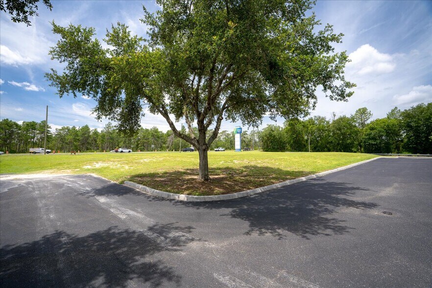 903 E Gulf To Lake Hwy, Lecanto, FL à louer - Photo du bâtiment - Image 3 de 8