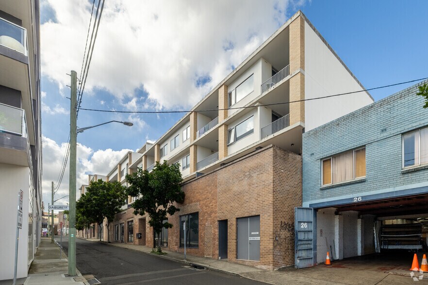 8 Hutchinson St, St Peters à louer - Photo du bâtiment - Image 2 de 5