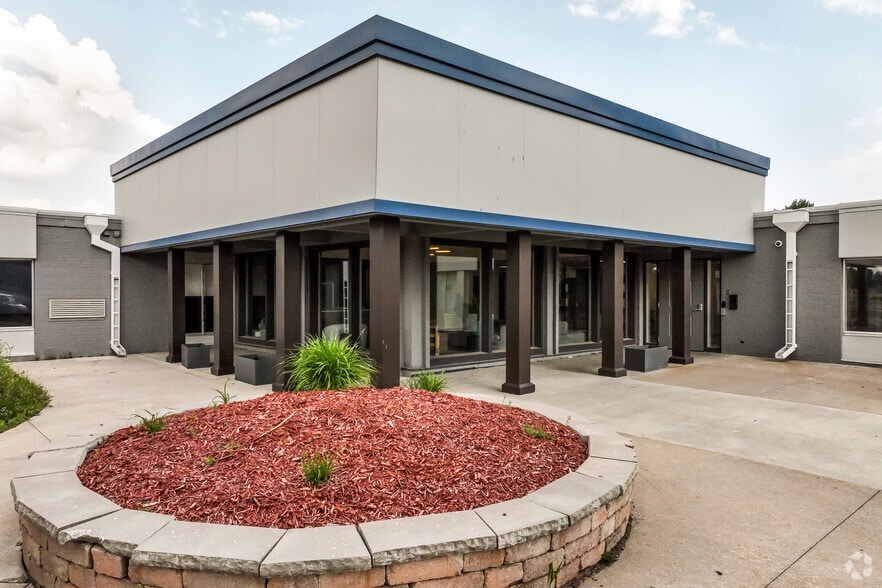 6001 Alderson St, Schofield, WI for sale - Primary Photo - Image 1 of 30