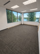 1 Overlook Pt, Lincolnshire, IL for lease Interior Photo- Image 2 of 2