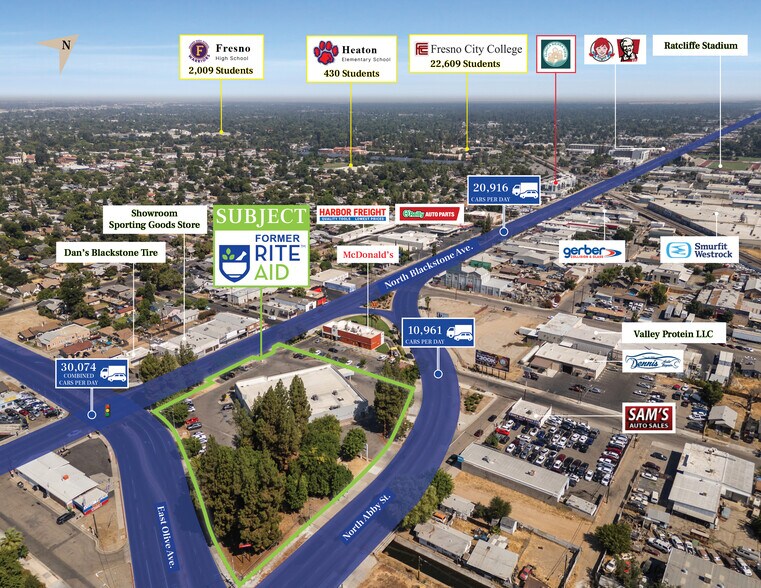 1210 N Blackstone Ave, Fresno, CA à vendre - Photo du bâtiment - Image 3 de 6