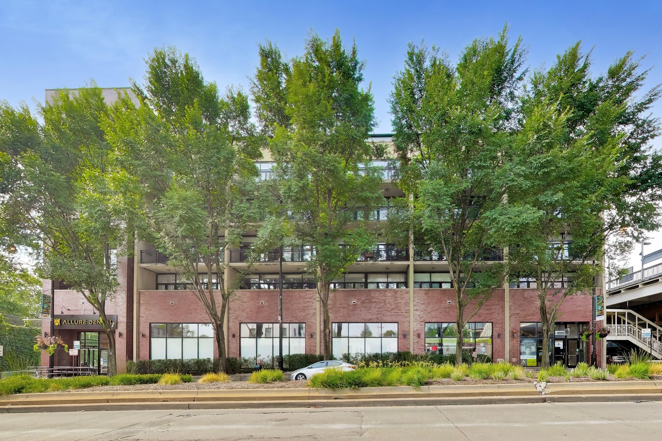 1805 W Irving Park Rd, Chicago, IL 60613 - Unit commercial - - Interior Photo - Image 2 of 16