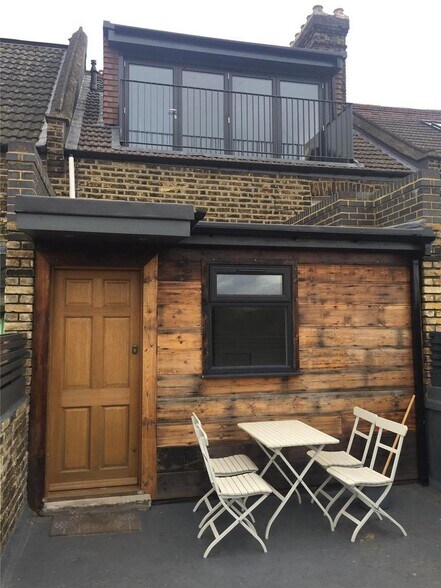 174 Westcombe Hl, Londres à vendre - Photo du bâtiment - Image 2 de 11