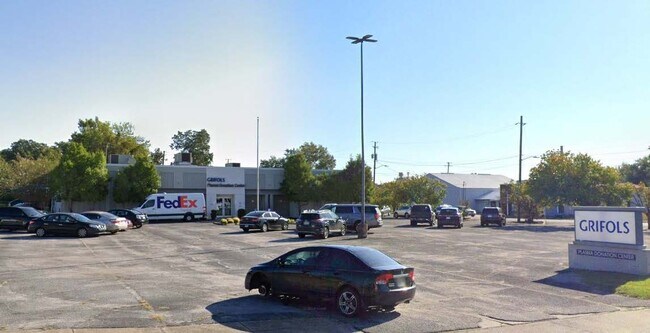 Plus de détails pour 416 18th Ave, Meridian, MS - Bureau à vendre