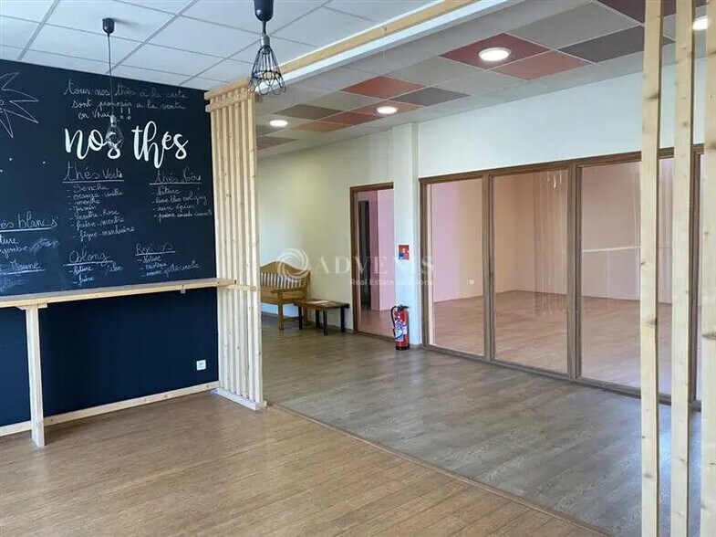 Bureau dans Bourg-en-Bresse à louer - Photo intérieure - Image 2 de 9