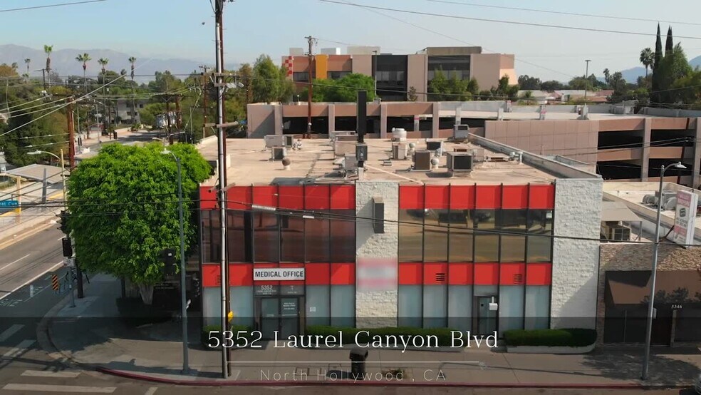 5352 Laurel Canyon Blvd, North Hollywood, CA à louer - Vidéo sur l’inscription commerciale - Image 2 de 14