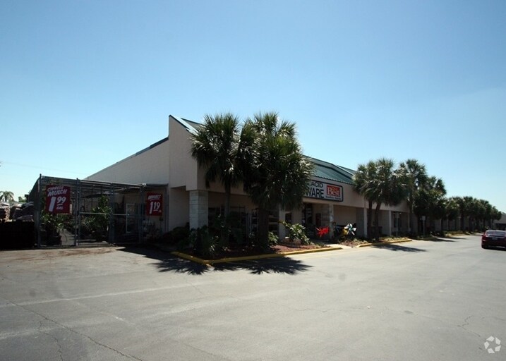 70-138 Plaza Ave, Lake Placid, FL à louer - Photo du bâtiment - Image 2 de 2
