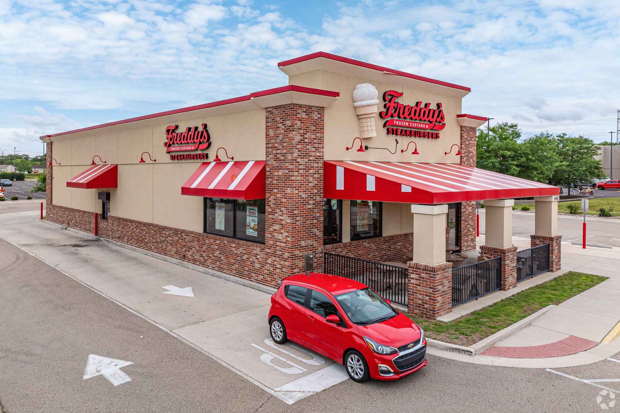 9901 Orlando St, Machesney Park, IL for lease Primary Photo- Image 1 of 5