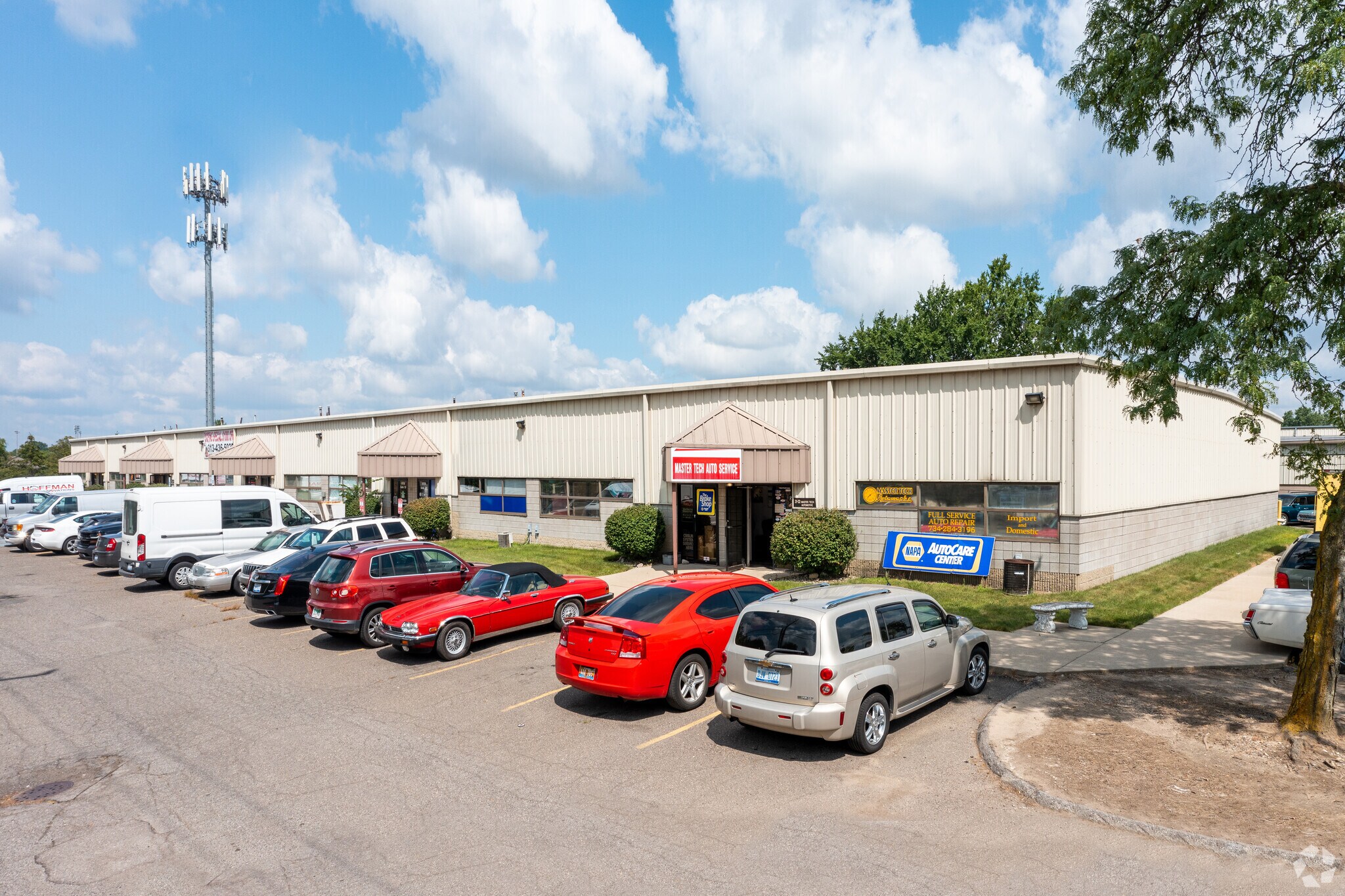 18750 Fort St, Riverview, MI à louer Photo du bâtiment- Image 1 de 9