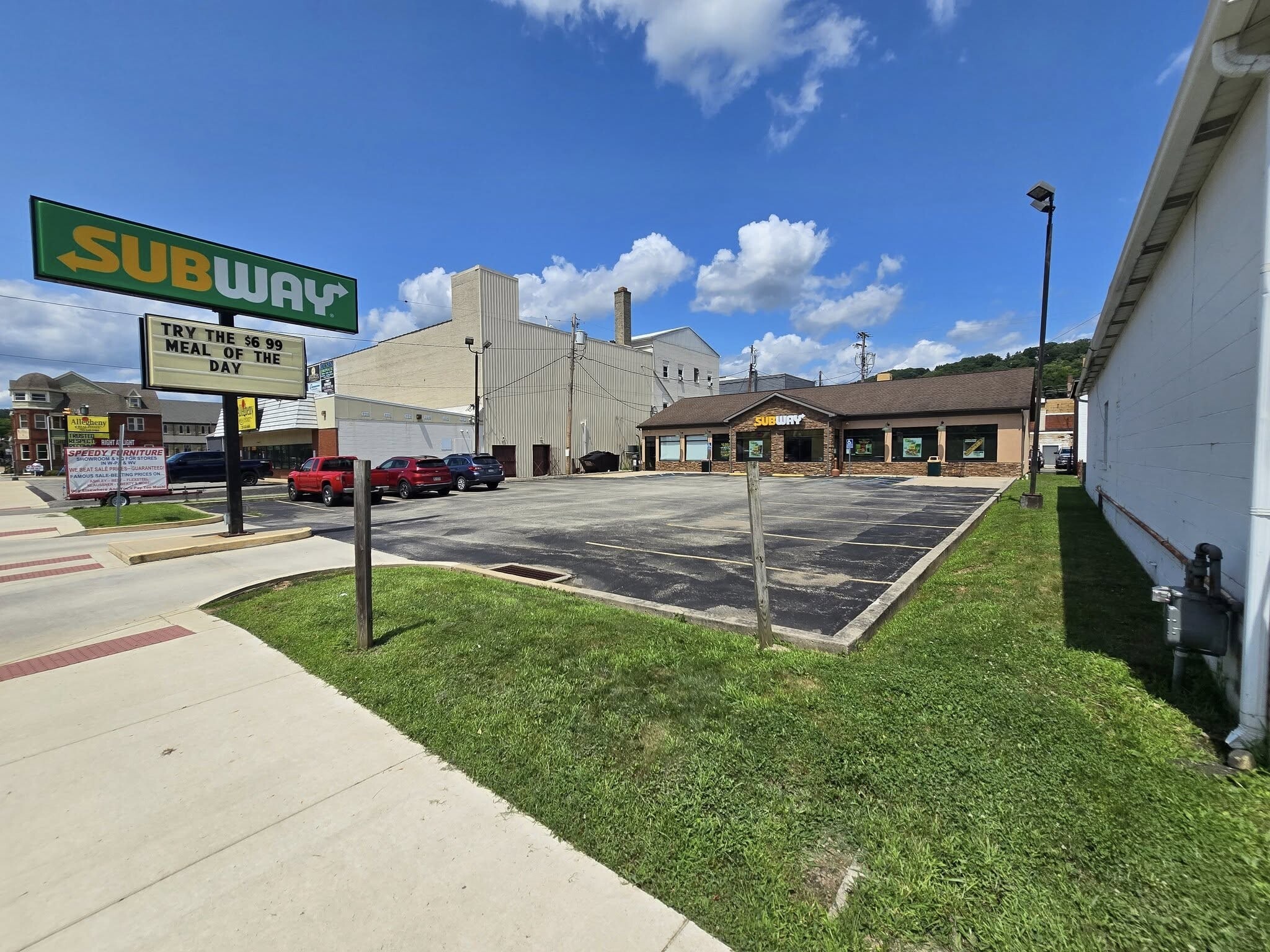 108 S Water St, Kittanning, PA for sale Primary Photo- Image 1 of 11