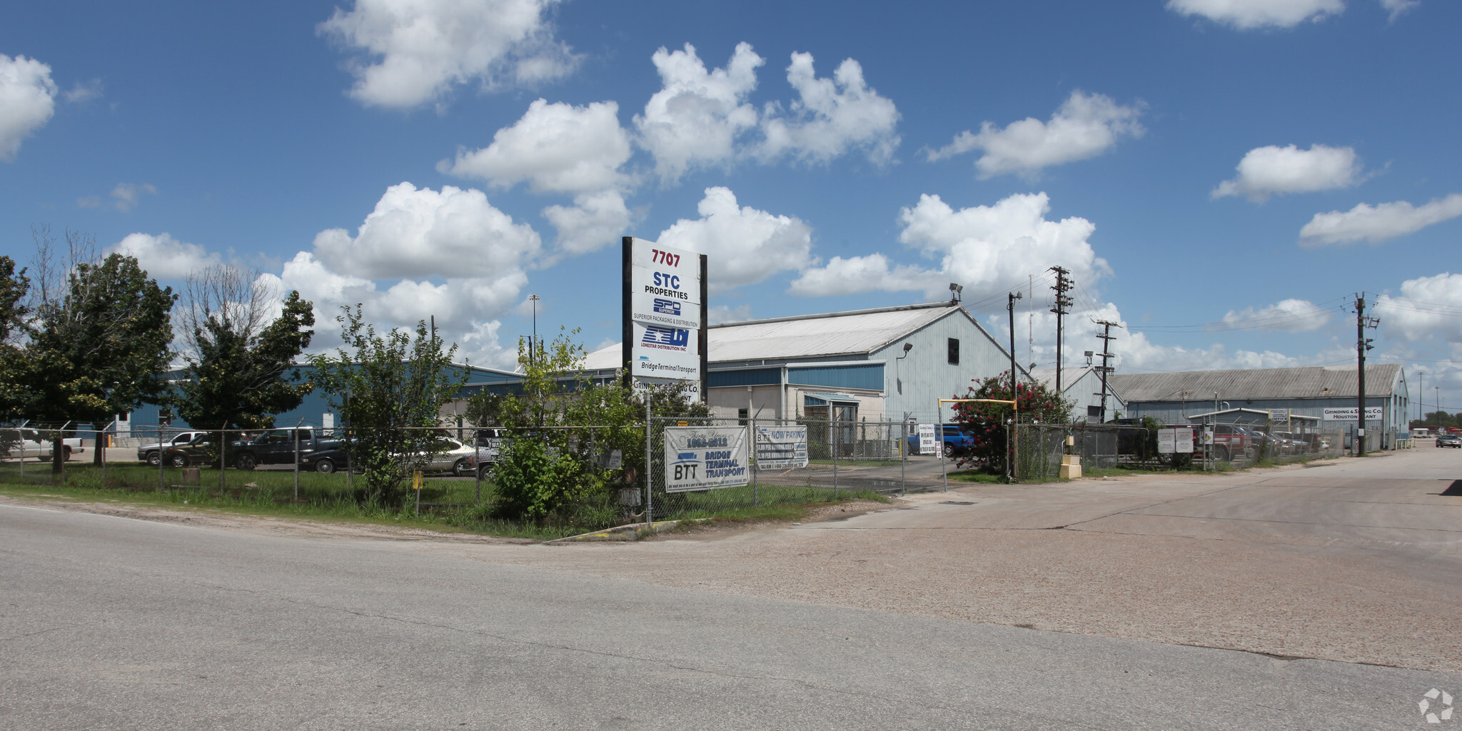 7707 Wallisville Rd, Houston, TX à louer Photo du bâtiment- Image 1 de 3