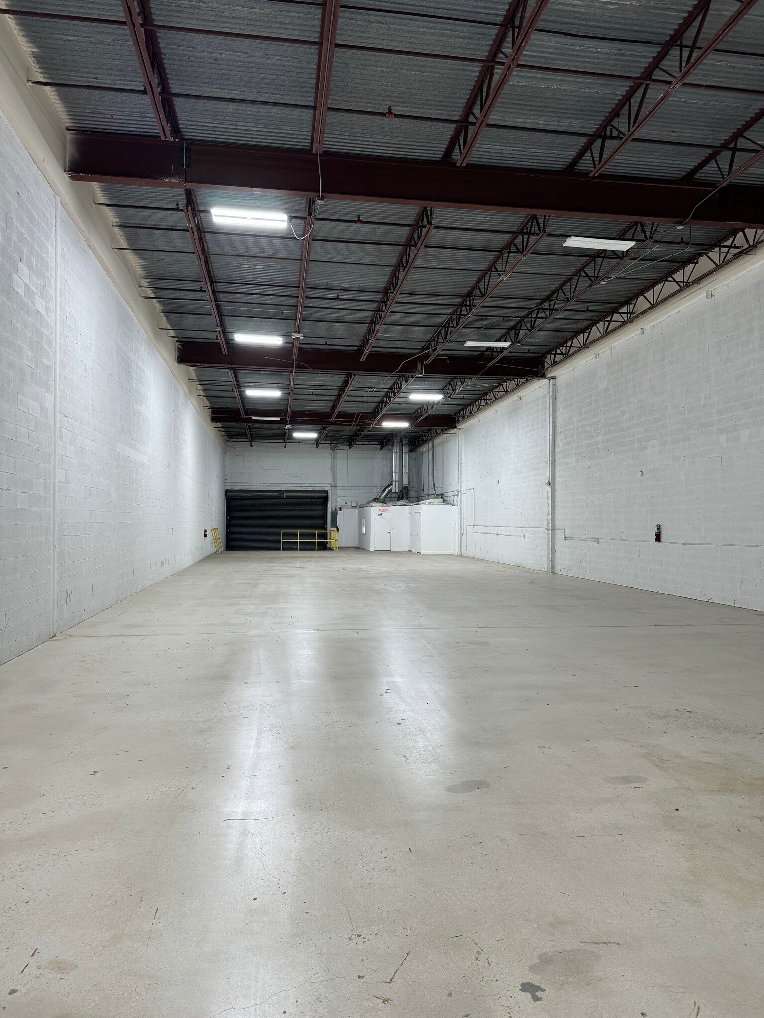 1601-1629 NW 82nd Ave, Doral, FL for lease Interior Photo- Image 1 of 3