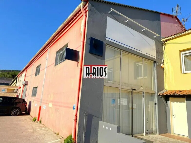 Retail in Hyeres for lease - Building Photo - Image 3 of 7