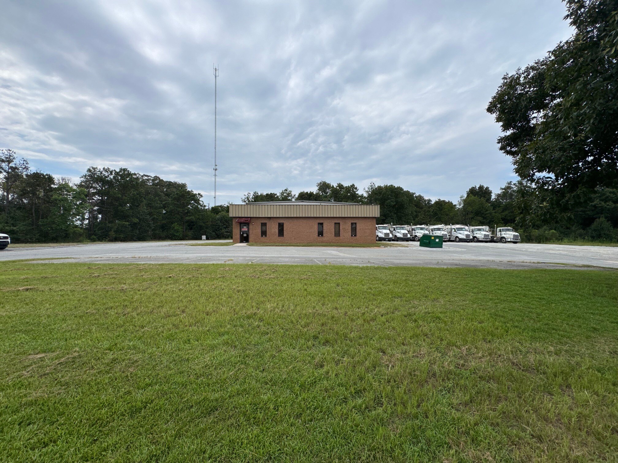 225 Allied Industrial Blvd, Macon-Bibb, GA à louer Photo du bâtiment- Image 1 de 8
