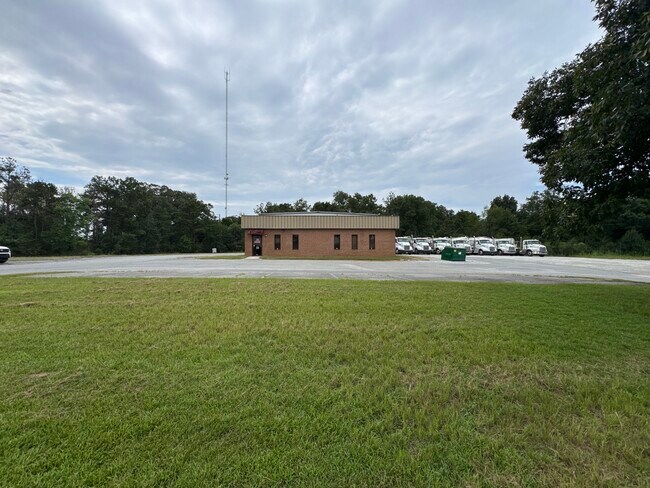 Plus de détails pour 225 Allied Industrial Blvd, Macon-Bibb, GA - Industriel à louer
