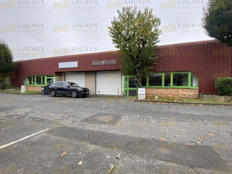 Flex in Le Blanc-Mesnil for lease - Building Photo - Image 3 of 6