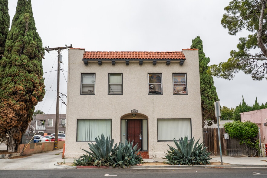679 Obispo Ave, Long Beach, CA for sale - Building Photo - Image 2 of 36