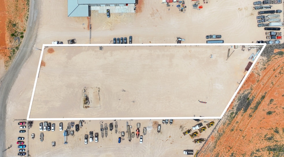 3.0 Acre Laydown Yard on East County Road 128, Midland, TX for lease - Building Photo - Image 1 of 8