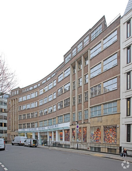 7-15 Gresse St, London for lease - Primary Photo - Image 1 of 4