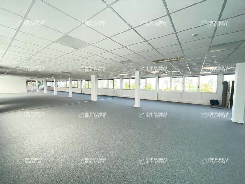 33-35 Boulevard Salvador Allende, Saint-Herblain for lease - Interior Photo - Image 3 of 14