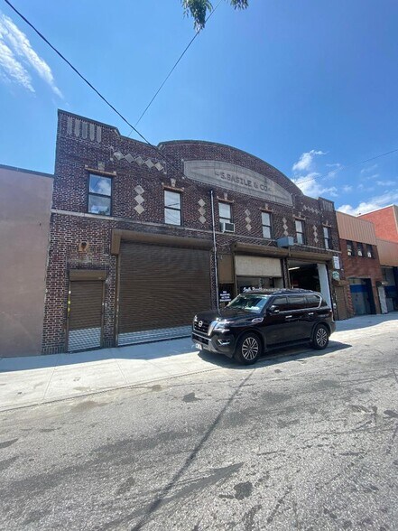 72 Huntington St, Brooklyn, NY à louer - Photo du bâtiment - Image 3 de 8
