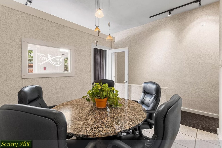 208 S 3rd St, Philadelphia, PA for lease - Interior Photo - Image 3 of 13