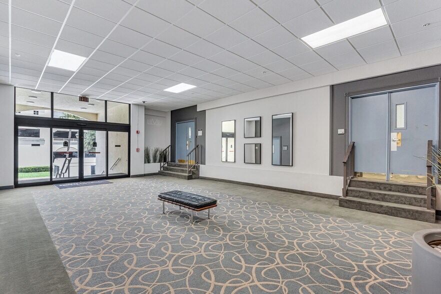 3015 N Ocean Blvd, Fort Lauderdale, FL à vendre - Hall d’entrée - Image 3 de 65