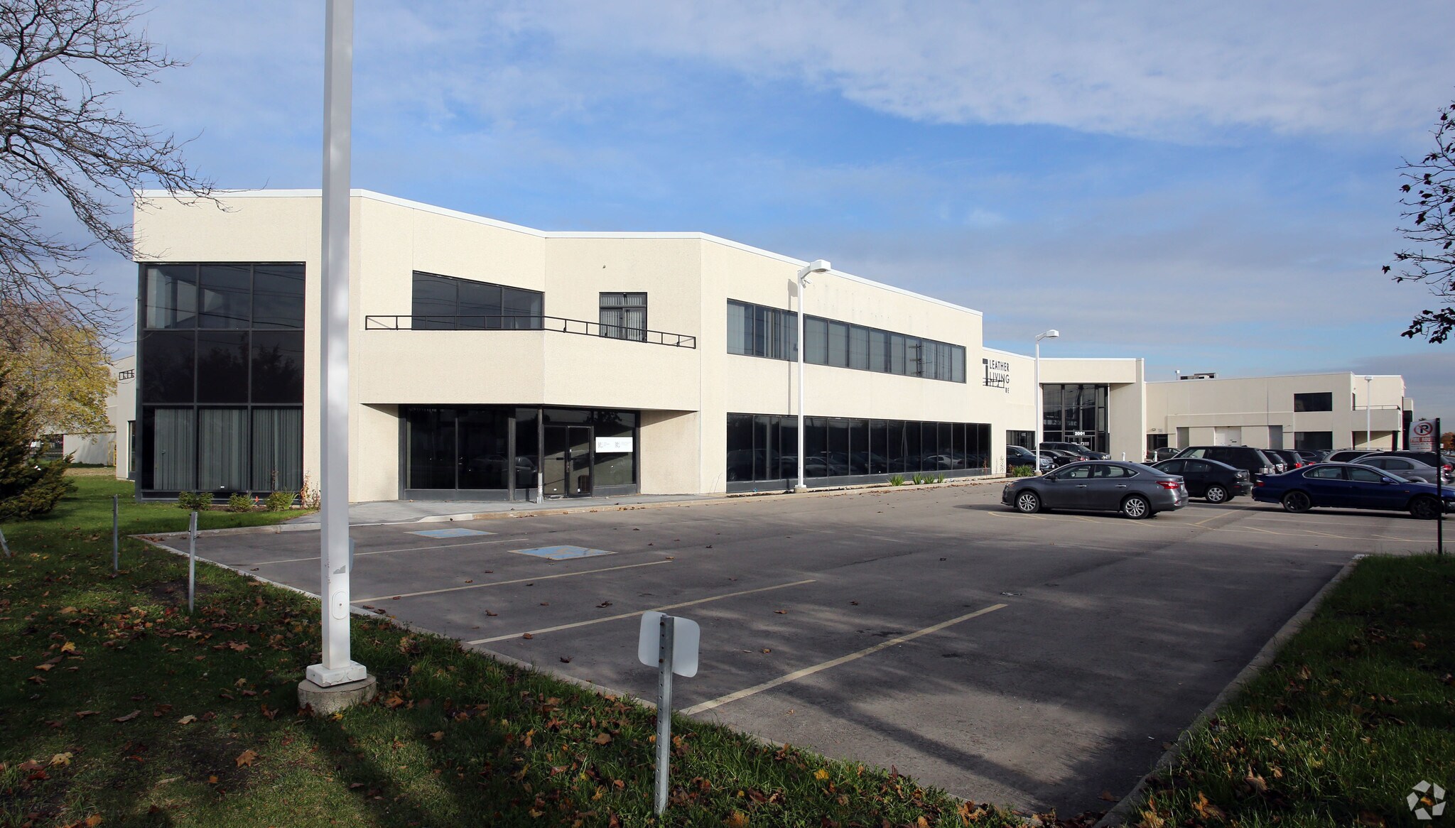 2001-2045 Drew Rd, Mississauga, ON for sale Primary Photo- Image 1 of 1