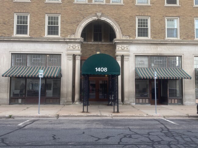 Plus de détails pour 1408 Strongs Ave, Stevens Point, WI - Bureau/Commerce de détail, Commerce de détail à louer