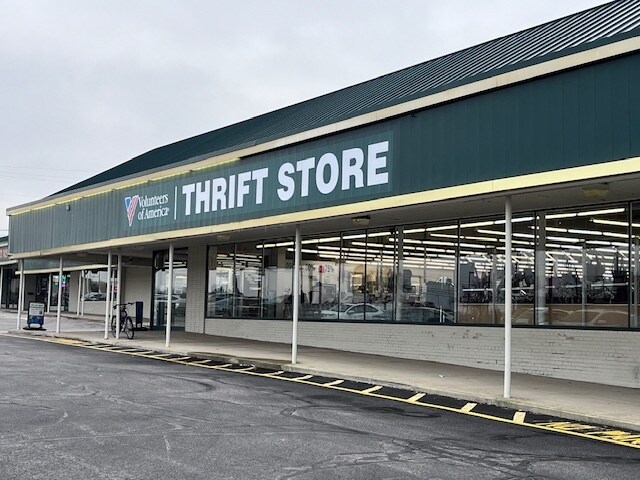 1480 Pearl Rd, Brunswick, OH à louer - Photo du bâtiment - Image 3 de 10