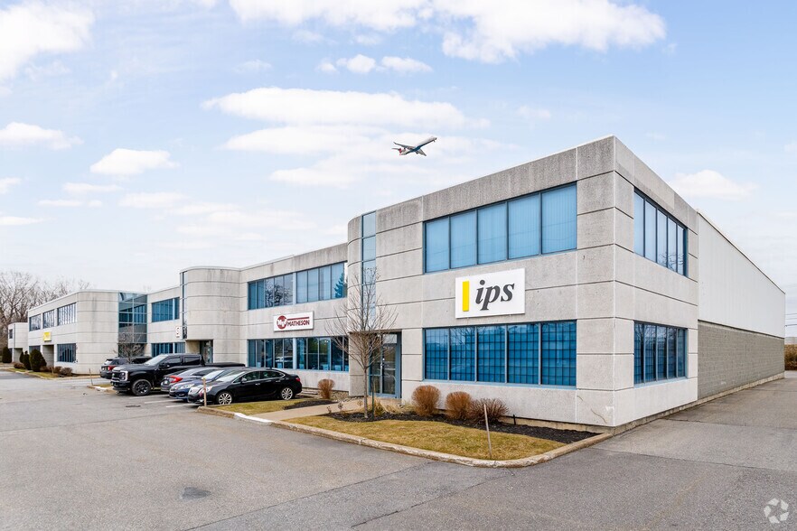 4050 Boul Poirier, Montréal, QC for sale - Building Photo - Image 1 of 1