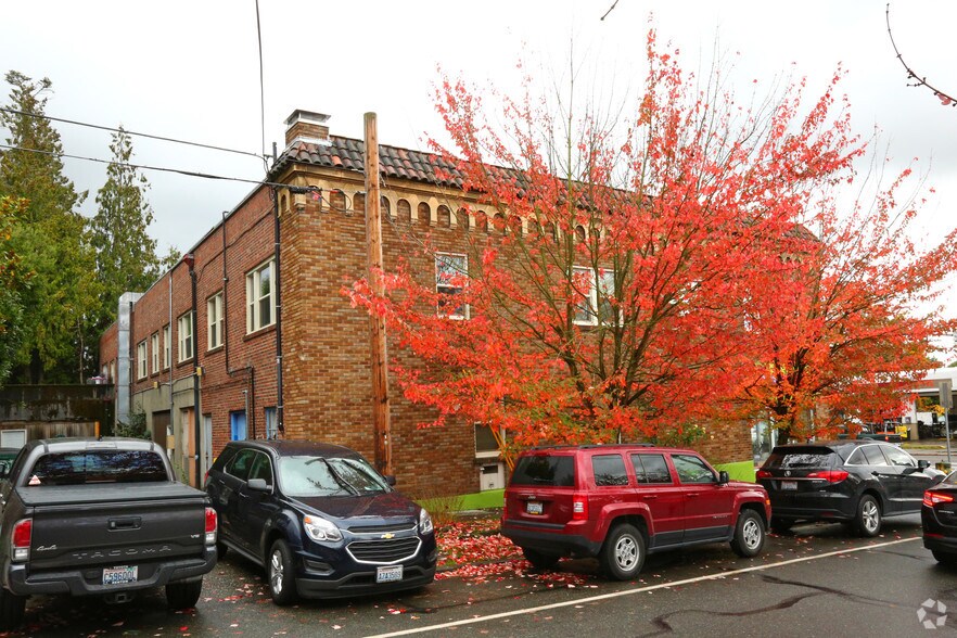 250 NE 45th St, Seattle, WA à louer - Photo du bâtiment - Image 3 de 3