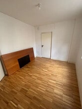 33 Rue Des Annelets, Paris for lease Interior Photo- Image 2 of 3