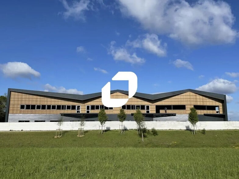 Flex in Moissy-Cramayel for sale - Building Photo - Image 3 of 5